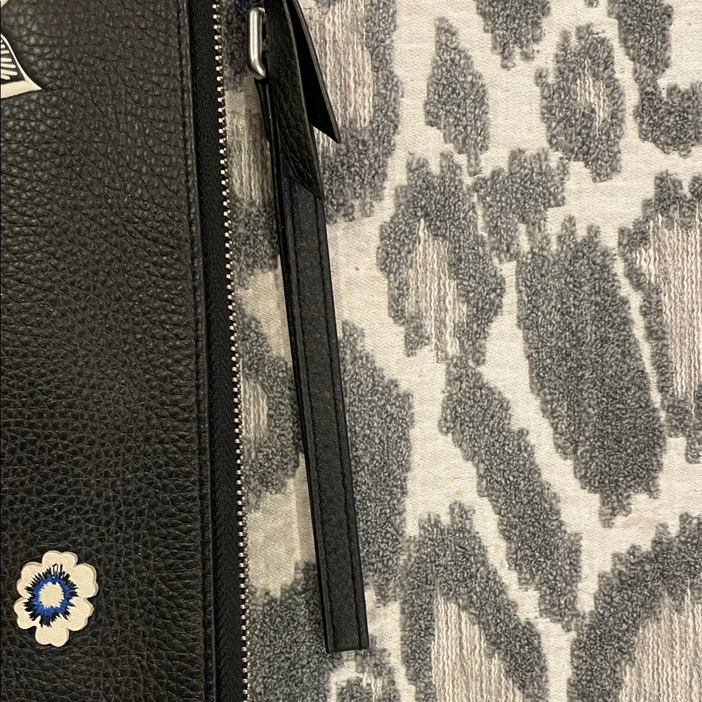 Vera Bradley Black and Blue Floral Leather Clutch Mallory Genuine Leather - Picture 6 of 12